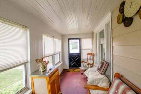 1613 4th St, Jackson, MI 49203 photo 4