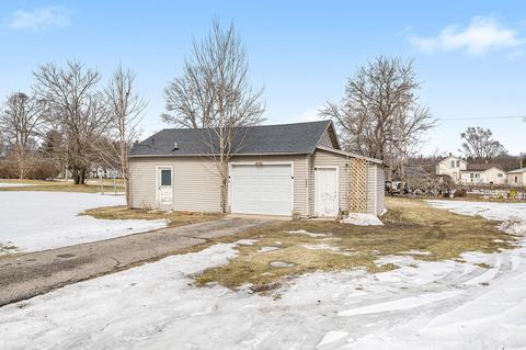 409 Exchange St, Gobles, MI 49055 photo 16