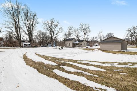 409 Exchange St, Gobles, MI 49055 photo 18