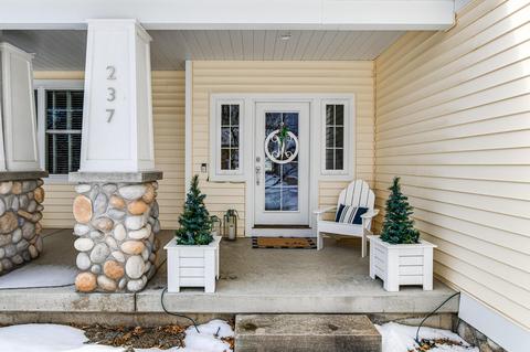 237 N Grayfield Ct SE, Ada, MI 49301 photo 5