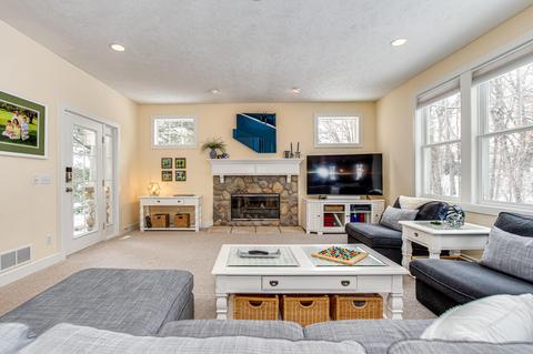 237 N Grayfield Ct SE, Ada, MI 49301 photo 10