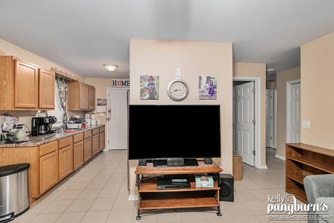 198 S Elder Ave, Grant, MI 49327 photo 5