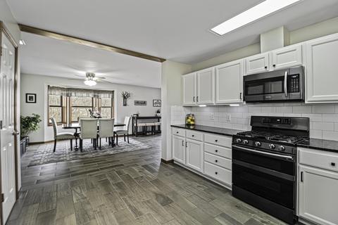 657 M-89, Plainwell, MI 49080 photo 5