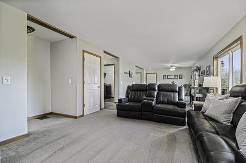 657 M-89, Plainwell, MI 49080 photo 11