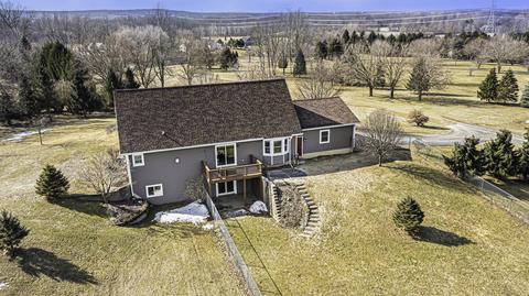 657 M-89, Plainwell, MI 49080 photo 32