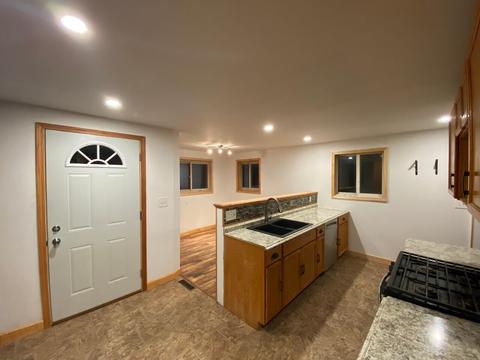 739 N State St, Jackson, MI 49202 photo 2