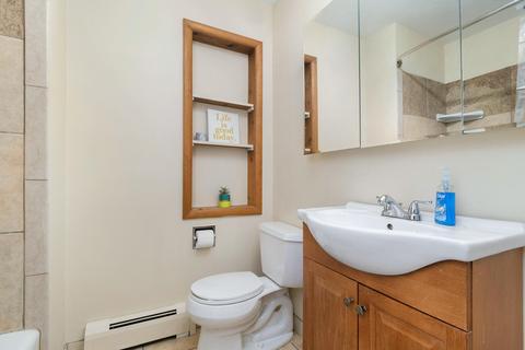 814 Glenview Dr, Plainwell, MI 49080 photo 12