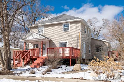 616 Morton Ave, Belding, MI 48809 photo 2