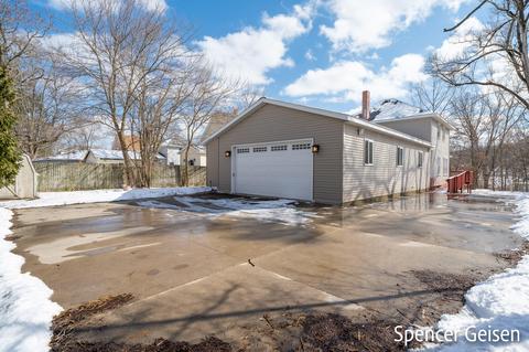 616 Morton Ave, Belding, MI 48809 photo 41