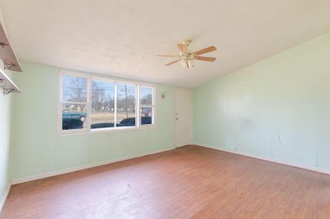 239 E Mansion St, Jackson, MI 49203 photo 2