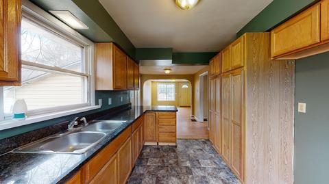 425 N Gordon St, Marshall, MI 49068 photo 7