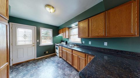 425 N Gordon St, Marshall, MI 49068 photo 8