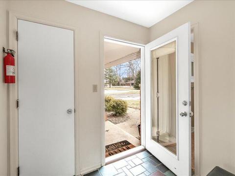 1730 Herkimer Dr, Jackson, MI 49203 photo 6