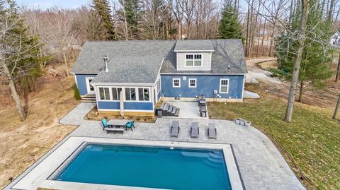 76076 16th St, South Haven, MI 49090 photo 2