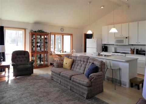 566 Abbott St, Colon, MI 49040 photo 4