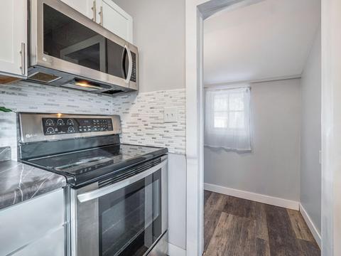 642 W Monroe St, Jackson, MI 49202 photo 16