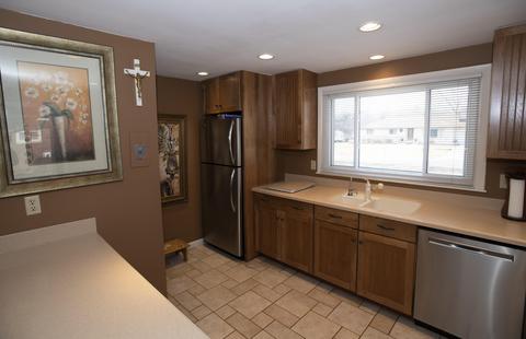 927 Thorntree Blvd, Jackson, MI 49203 photo 11