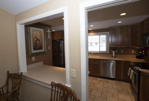 927 Thorntree Blvd, Jackson, MI 49203 photo 8