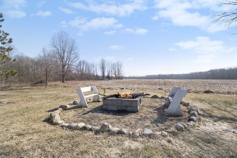2146 E B Ave, Plainwell, MI 49080 photo 28