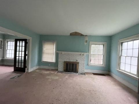 313 Homecrest Rd, Jackson, MI 49201 photo 6