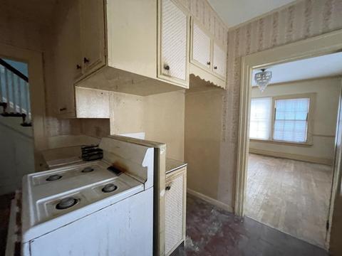 313 Homecrest Rd, Jackson, MI 49201 photo 4