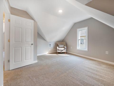 722 Loomis St, Jackson, MI 49202 photo 16