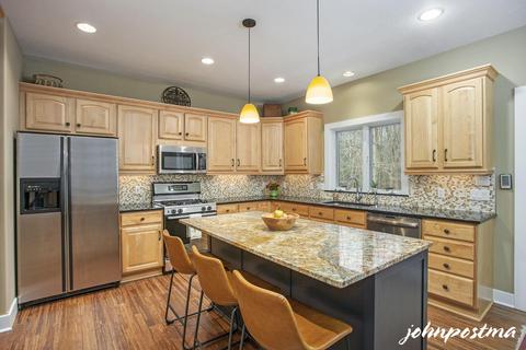 145 Rollingbrook Dr NE, Ada, MI 49301 photo 10