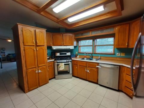 1109 5th St, Plainwell, MI 49080 photo 7