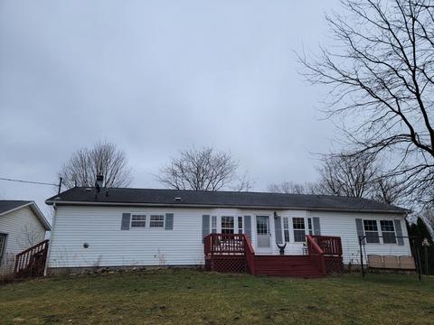 1109 5th St, Plainwell, MI 49080 photo 1