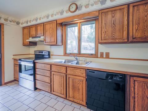 411 6th St, Plainwell, MI 49080 photo 10