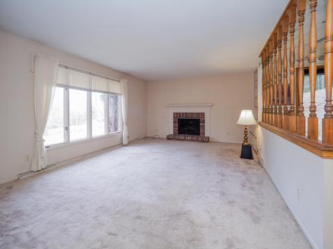 411 6th St, Plainwell, MI 49080 photo 5