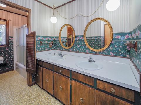 411 6th St, Plainwell, MI 49080 photo 19