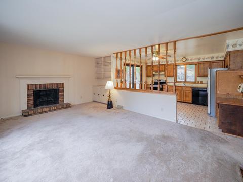 411 6th St, Plainwell, MI 49080 photo 7
