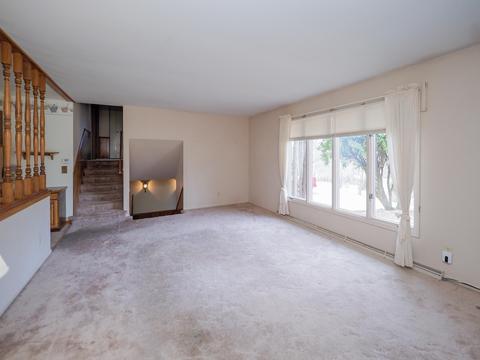 411 6th St, Plainwell, MI 49080 photo 6