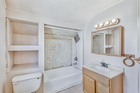 551 Seymour Ave, Jackson, MI 49202 photo 13