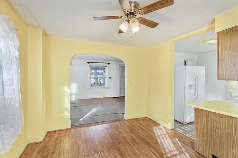 551 Seymour Ave, Jackson, MI 49202 photo 6