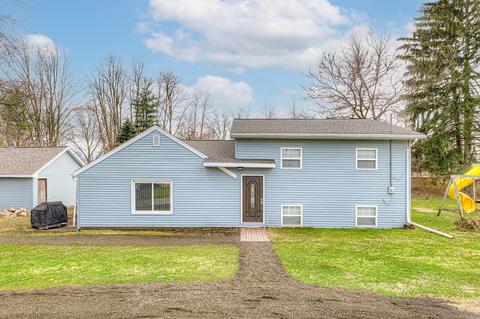 1105 Eugene Ave, Jackson, MI 49203 photo 1