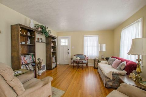1006 Sixth St, Jackson, MI 49202 photo 5