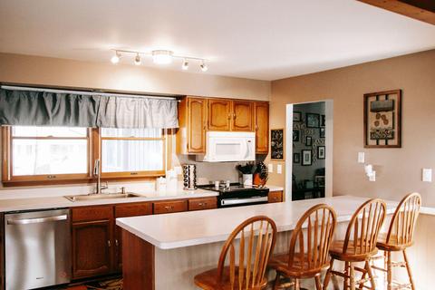5906 Salabelle St, Jackson, MI 49201 photo 9