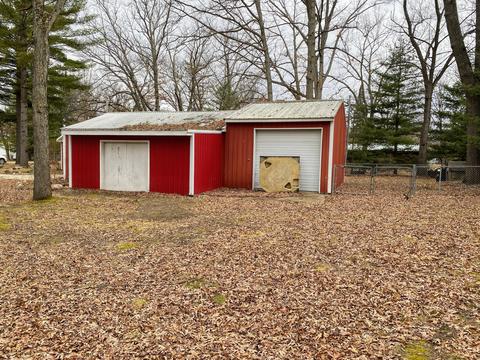 6675 Sawmill Rd, Harrison, MI 48625 photo 3