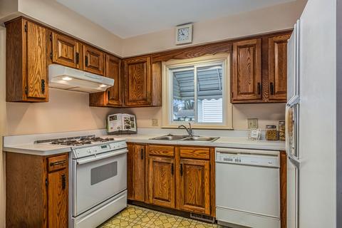 739 Union St, Jackson, MI 49203 photo 4