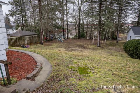412 E Washington St, Belding, MI 48809 photo 20