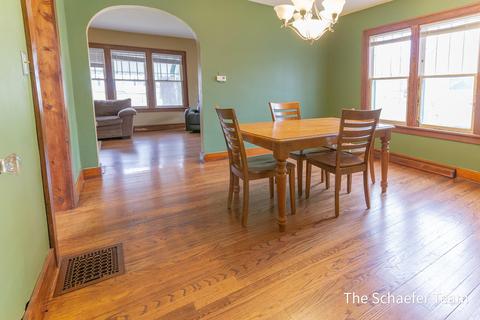 412 E Washington St, Belding, MI 48809 photo 6