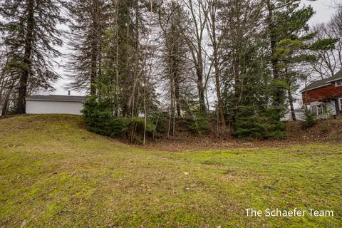 412 E Washington St, Belding, MI 48809 photo 21