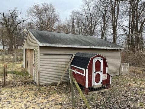 145 N M-40, Gobles, MI 49055 photo 3