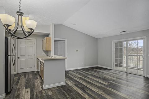 332 Ashley Ct, Brooklyn, MI 49230 photo 3