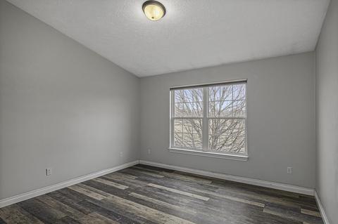 332 Ashley Ct, Brooklyn, MI 49230 photo 11