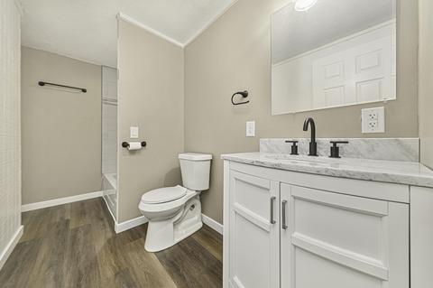 10174 N Riverview Dr, Plainwell, MI 49080 photo 8