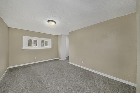 10174 N Riverview Dr, Plainwell, MI 49080 photo 7