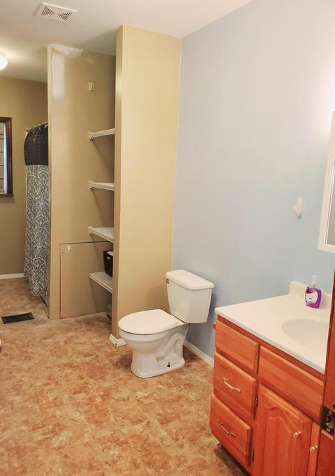 307 E Wayne St, Dowagiac, MI 49047 photo 7
